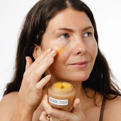 UpCircle Cleansing Balm - Oat Oil + Vitamin E